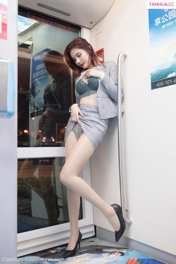 就是阿朱啊  [XiuRen]高清写真图 2021.01.06 No.2979 就是阿朱啊第30张图片